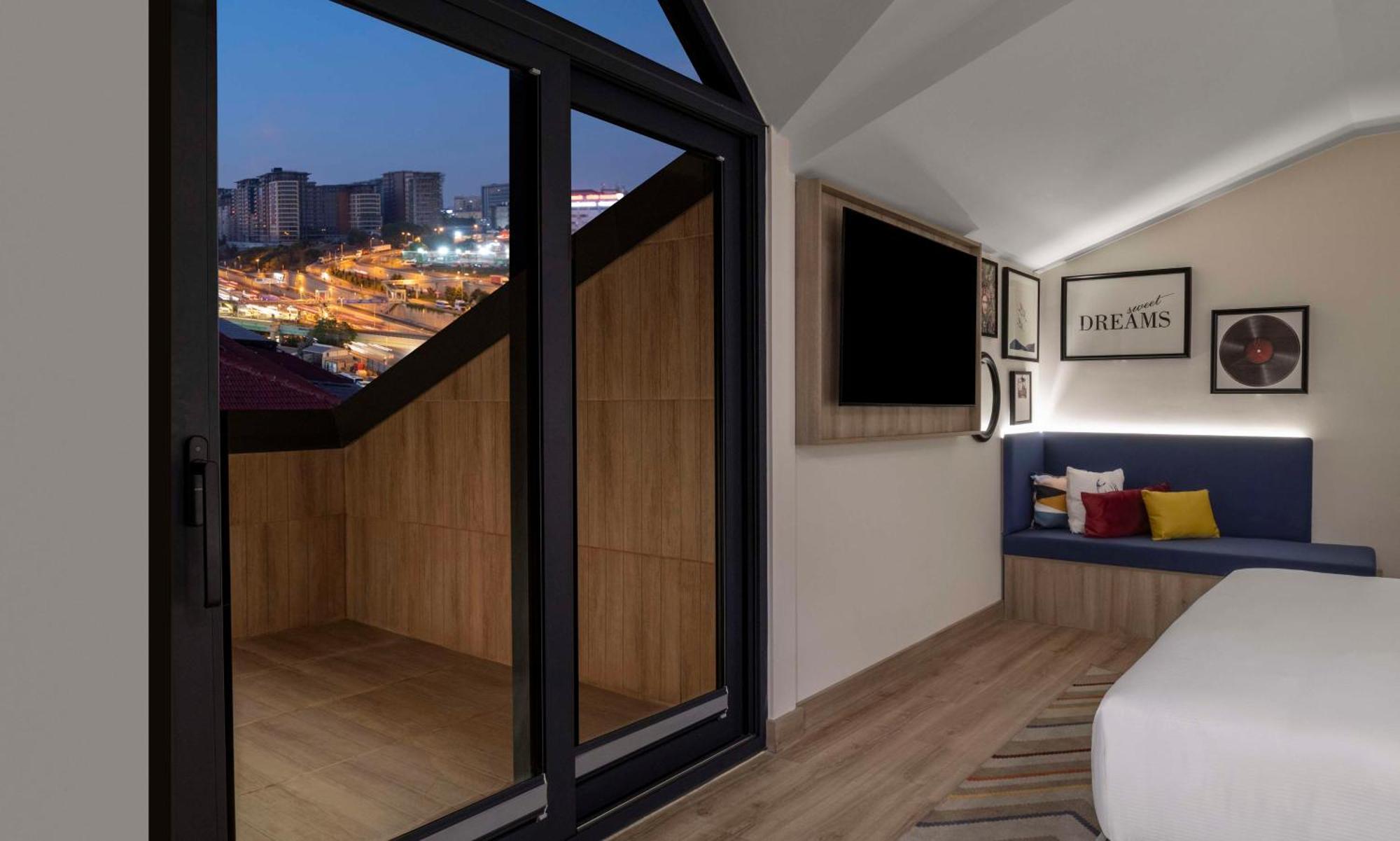 Hampton By Hilton Istanbul Merter Eksteriør bilde